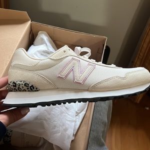 Brand NWT never worn! Size 8 Bought and missed the return window.